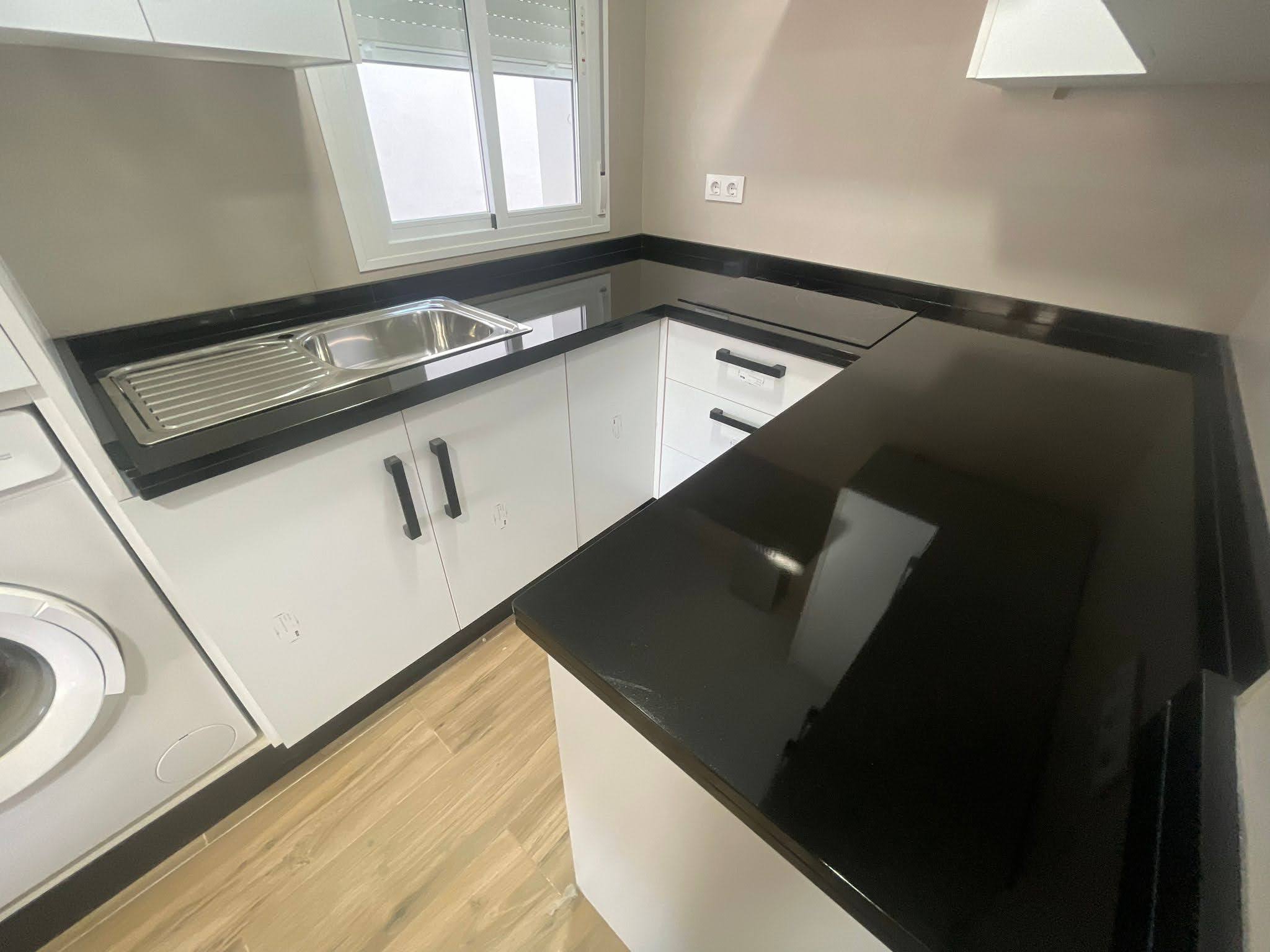 Negro Intenso / Negro Absoluto